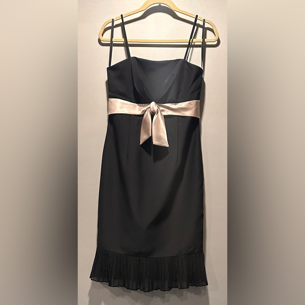 De Laru Black Spaghetti Strap Sheath Champagne Satin Sash Pleated Chiffon Hem 6